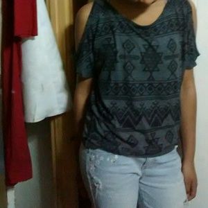 Forever 21 cut-out shoulder tee